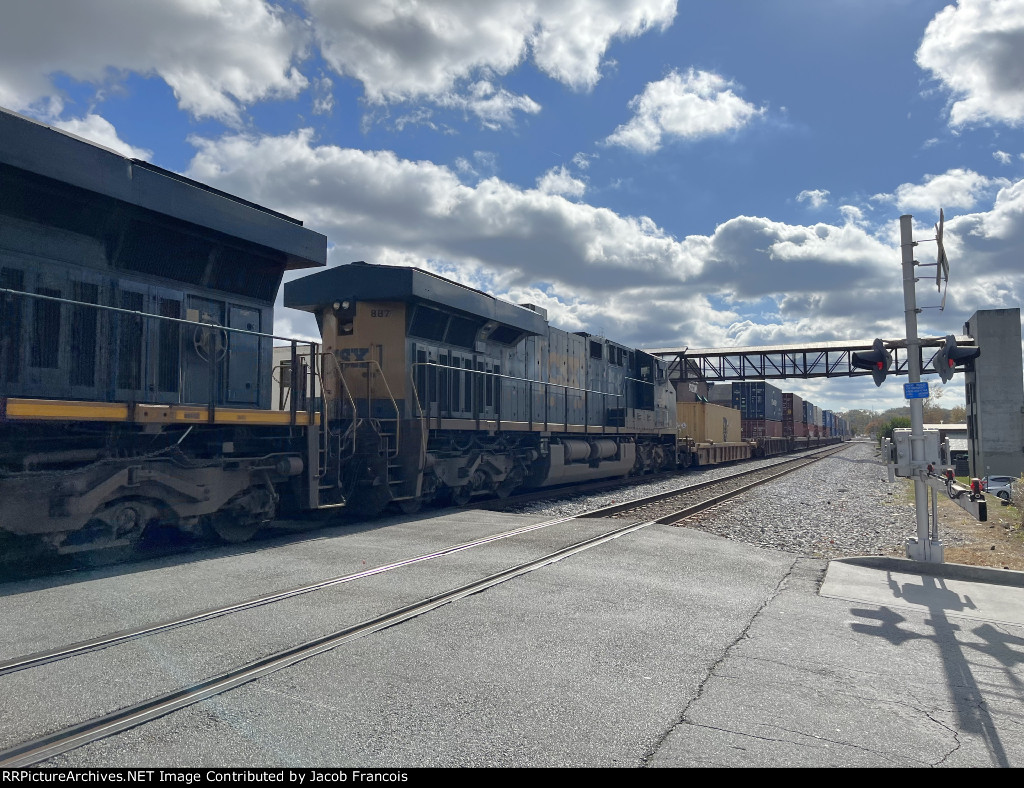 CSX 887